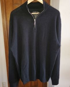 Tahari 100% Cashmere Black Sweater, Size XL